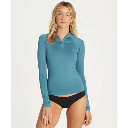 Seasonal Sale Billabong Sol Searcher LS Rashguard