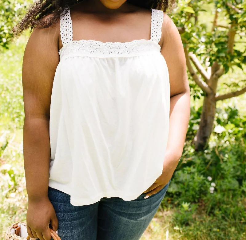 Day-To-Night Styles Southern Living Eyelet Trimmed Tank In White