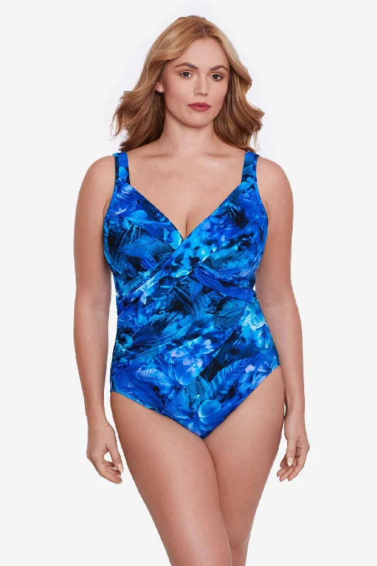 Playful Elegance Plus Size Sous Marine Revele One Piece Swimsuit