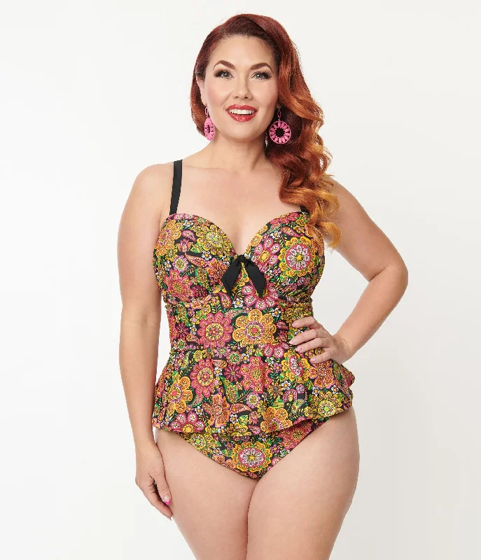 Feminine Soft - Hued Look Unique Vintage Plus Size 1960s Kaleidoscope Floral Solana Tankini Swim Top