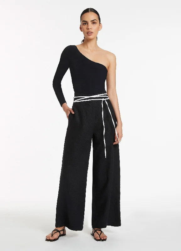 Mid - Week Surprise Jetset Wide Leg Pant - Black