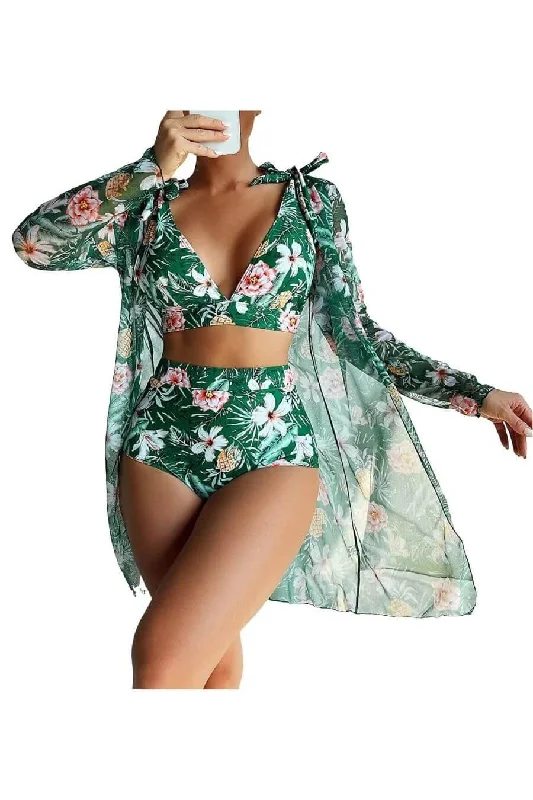 Versatile Wardrobe Essentials Fino Holiday Bikini Set with Cape