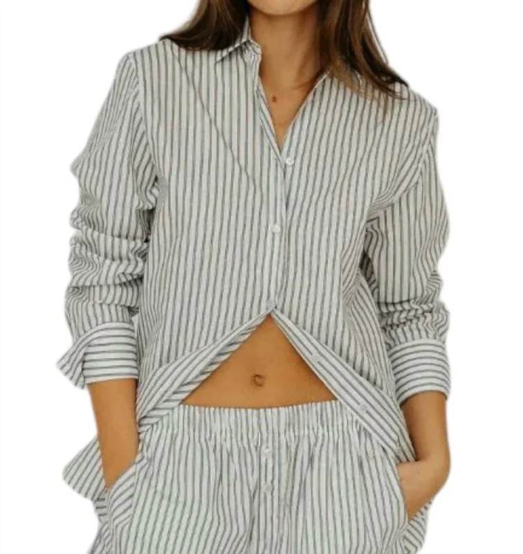 Casual Chic Button Down Shirt In Black/white