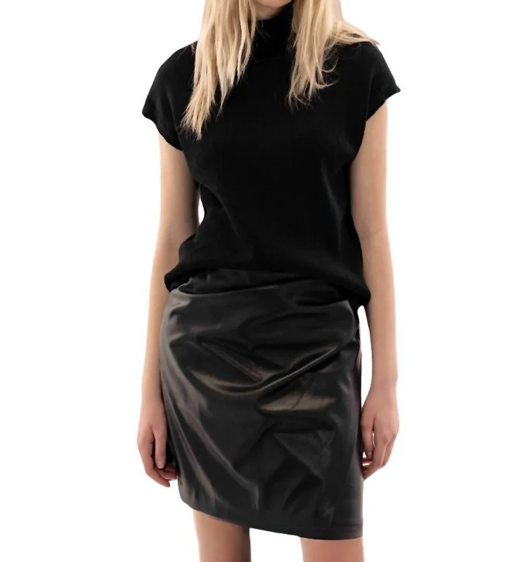 High End Women's Wear Kori Faux Leather Skirt In Black