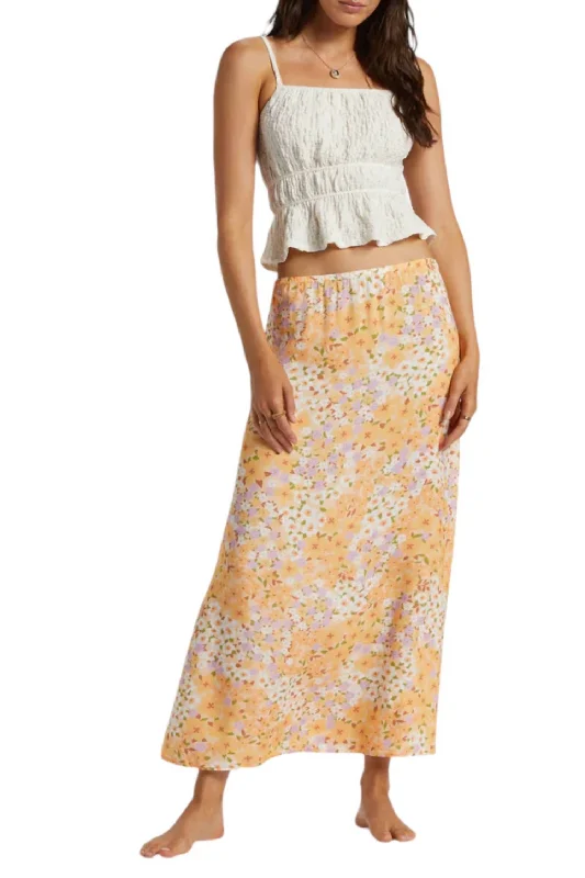 Fashion Sale Midi Moment Skirt In Peach Whip