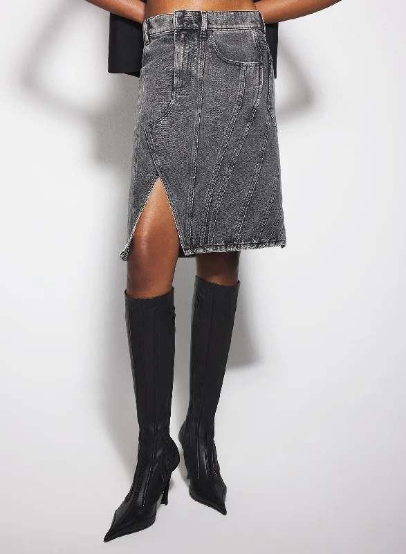 Trendy Pulse washed black spiral denim skirt