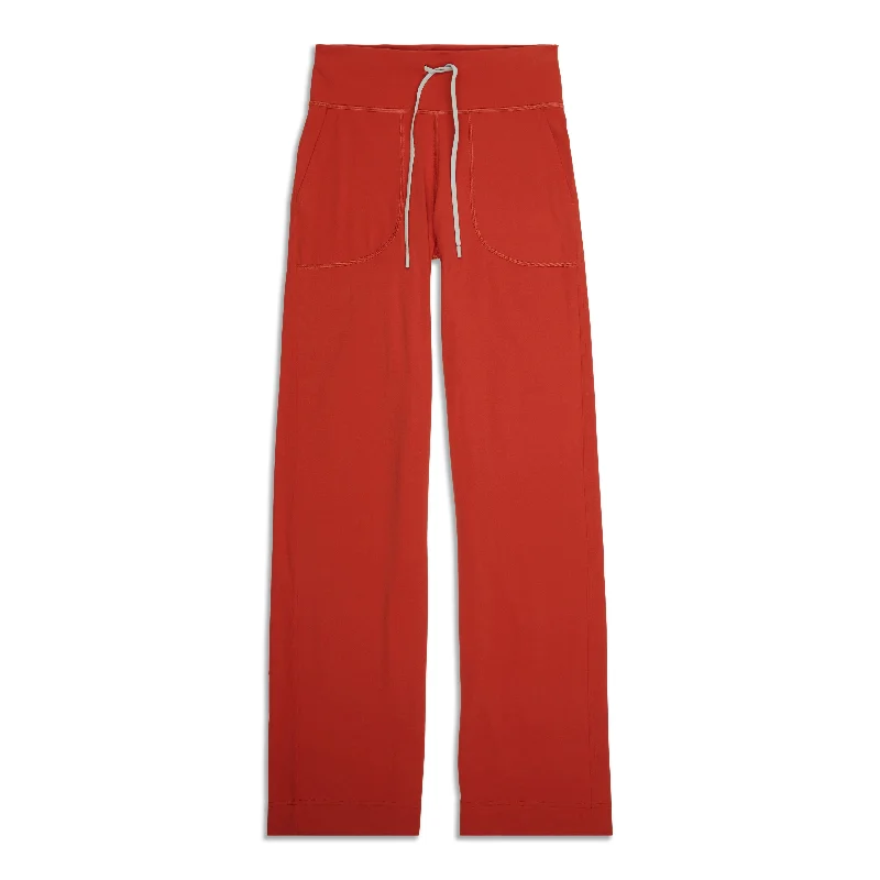 Casual Chic Throwback Still Pant - Resale